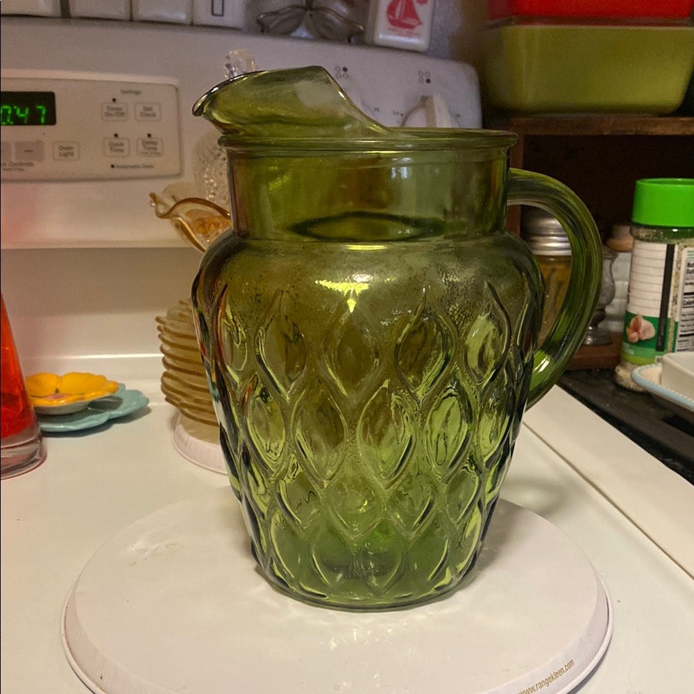 Anchor Hoching Madrid Glass Pitcher Avocado Green Ice Lip 9" Tall
